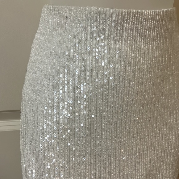 Cable & Gauge - White Sequin Skirt - Bridal Bachlorette - Picture 4 of 8